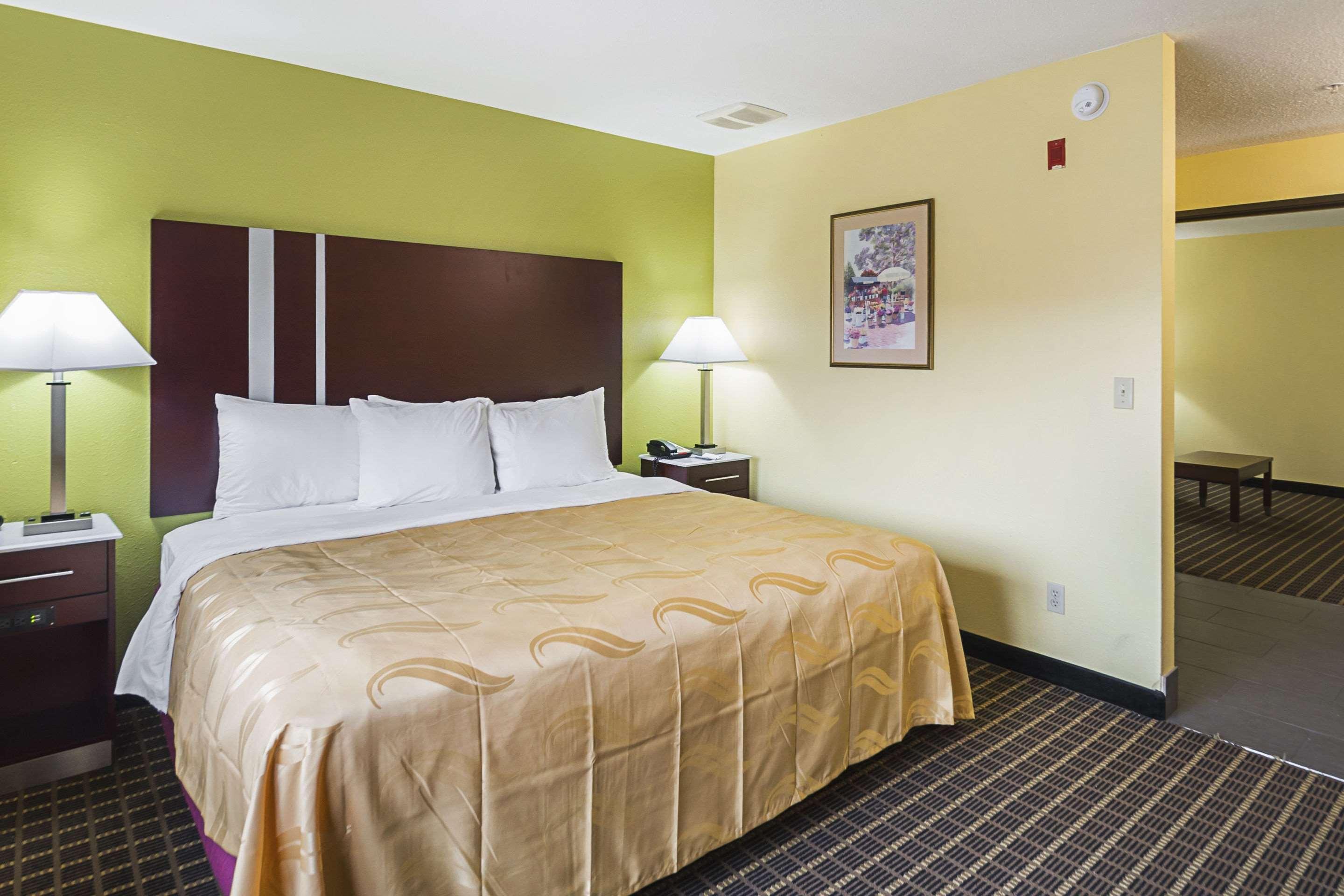Quality Inn & Suites Harrington - Milford Экстерьер фото