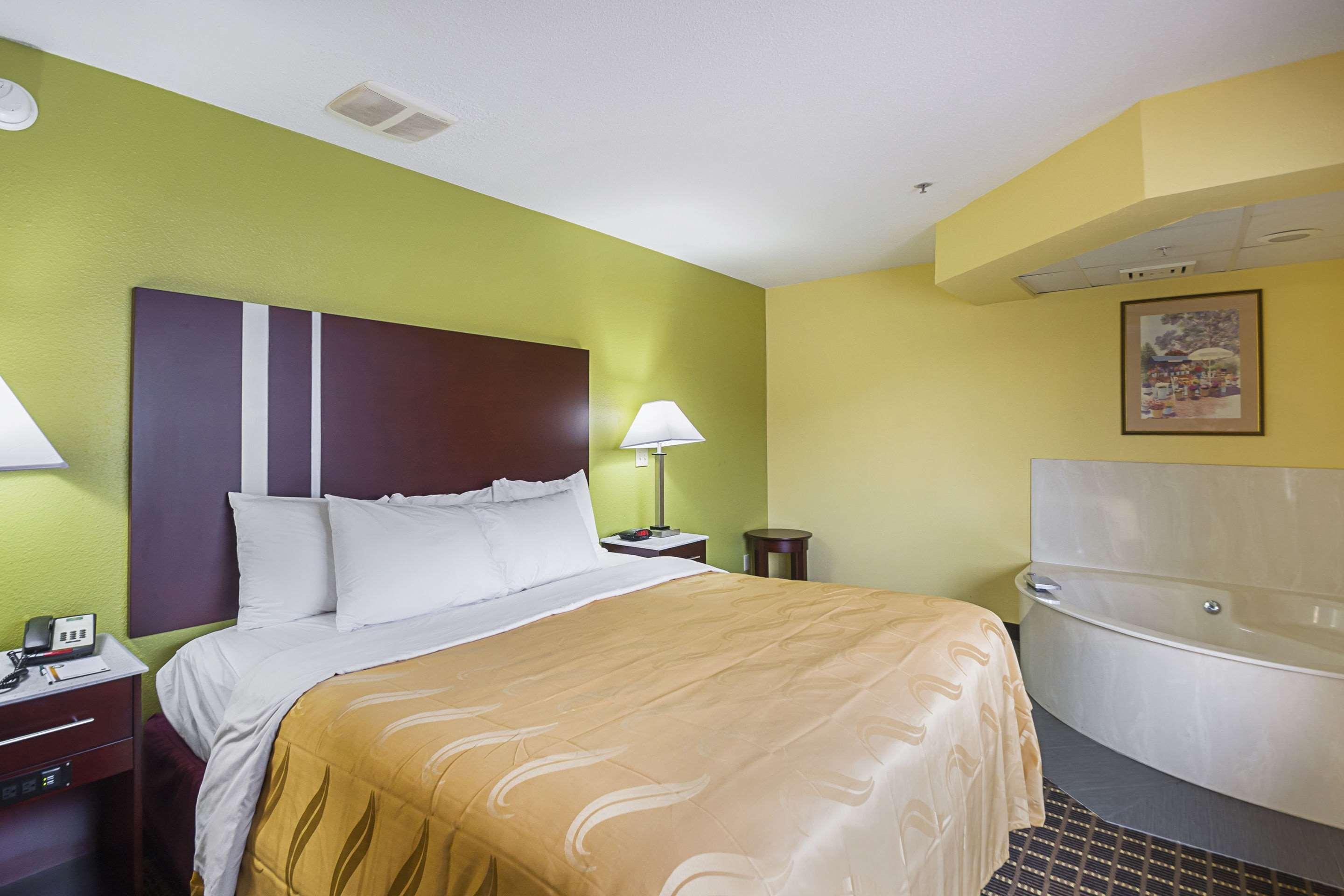 Quality Inn & Suites Harrington - Milford Экстерьер фото