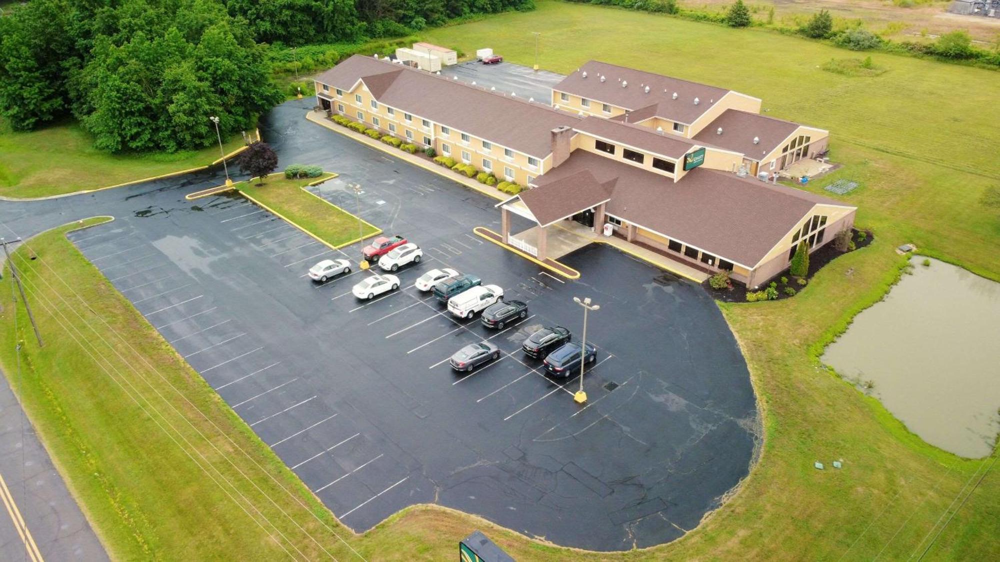 Quality Inn & Suites Harrington - Milford Экстерьер фото